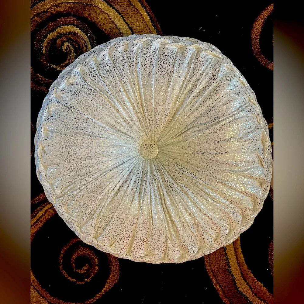 17” Pleated Round Throw Pillows Set of 2 - Picture 6 of 8